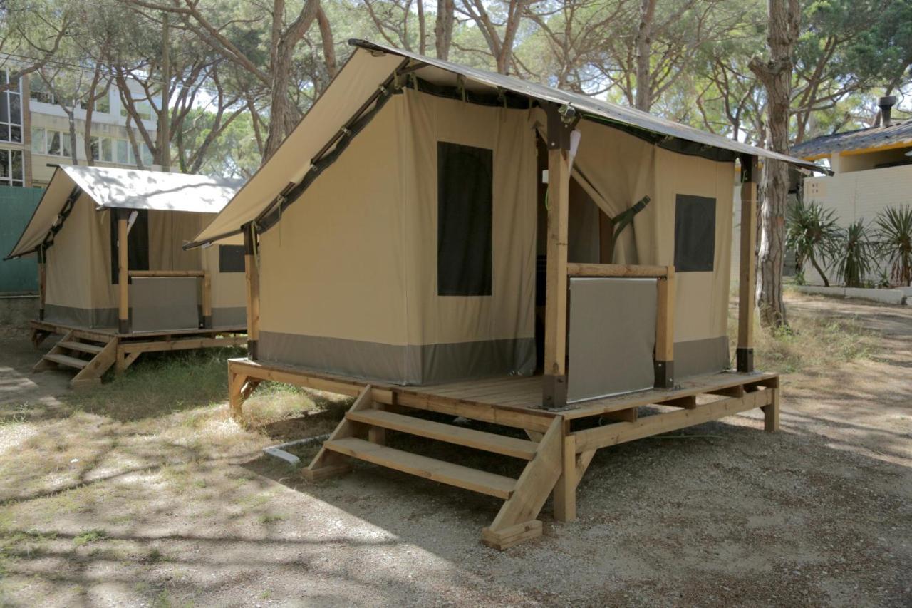 Camping 3 Estrellas Gava Exterior photo