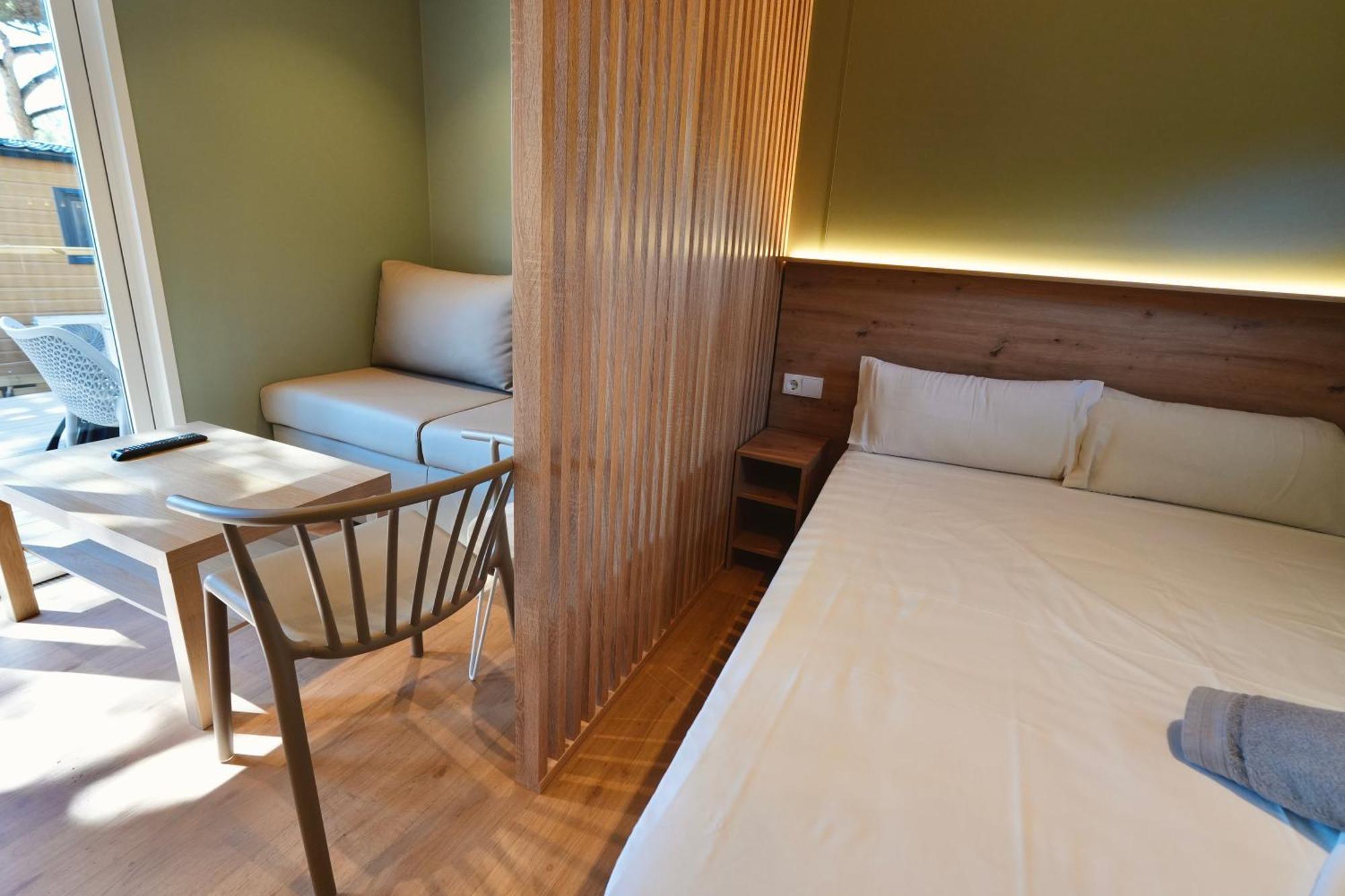 Camping 3 Estrellas Gava Exterior photo