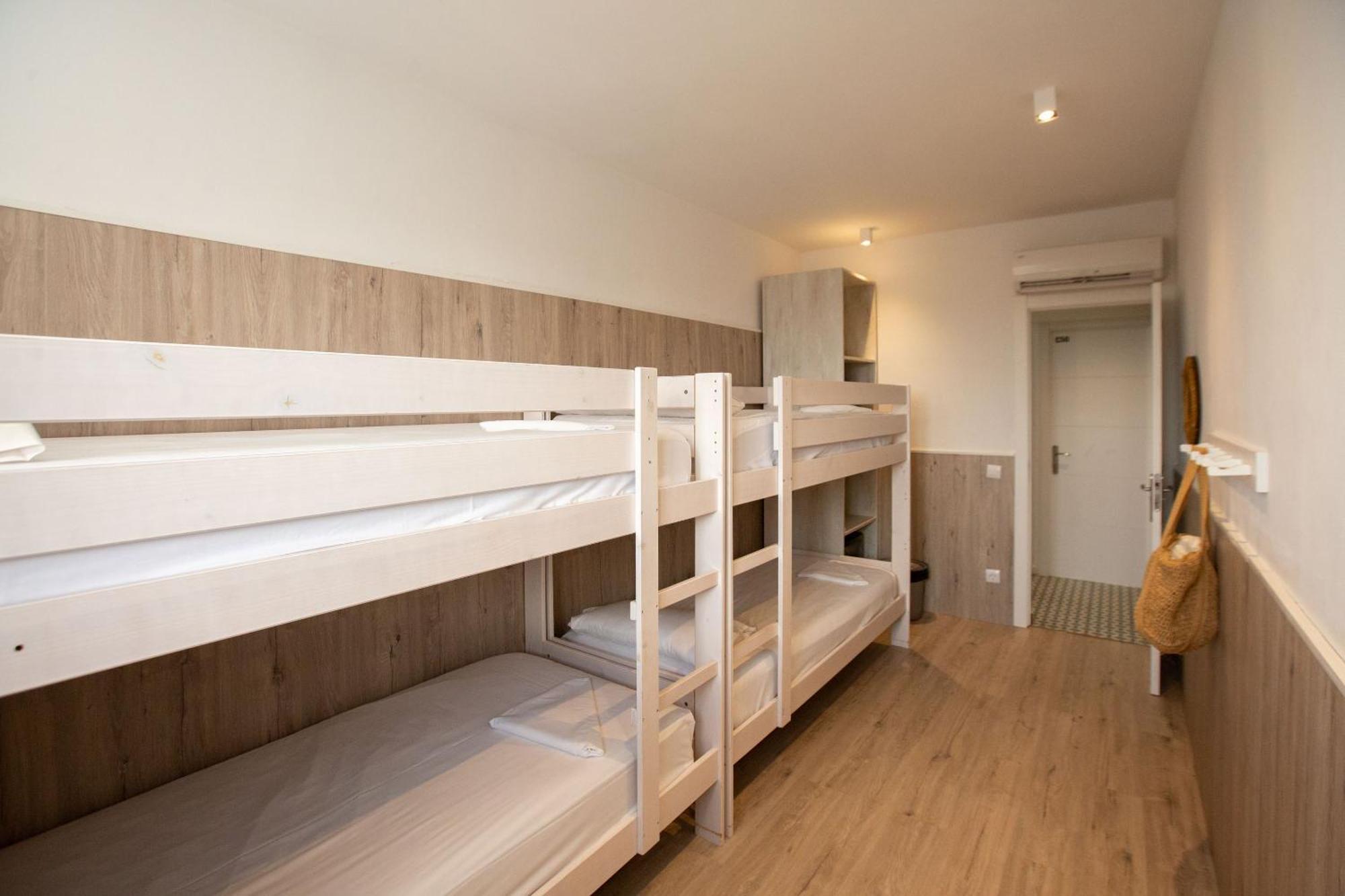 Camping 3 Estrellas Gava Exterior photo